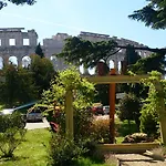 Сasa de vacaciones Noa Pula