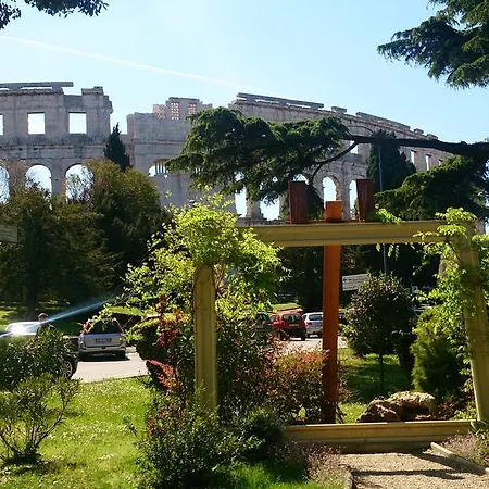 Apartment Noa Pula