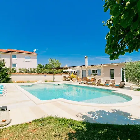 Noa Apartament Pula