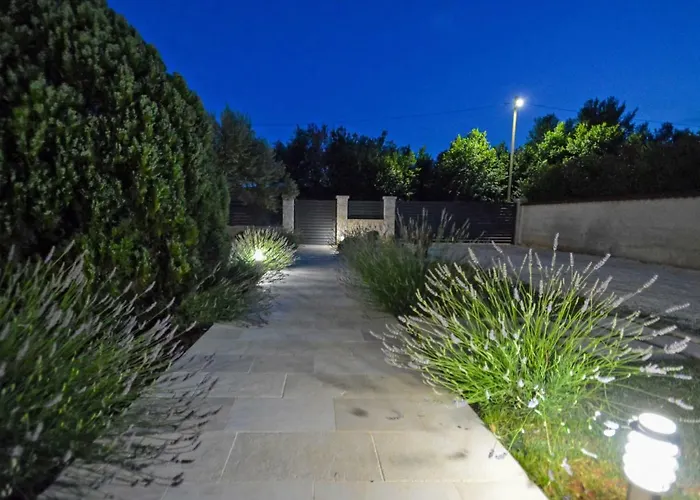 Noa Holiday home *